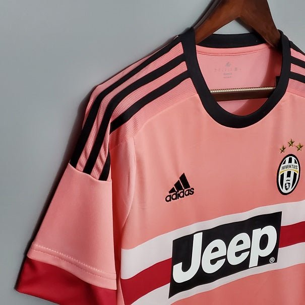 Classic Football Shirts on X: Juventus in Pink 2015 - The latest